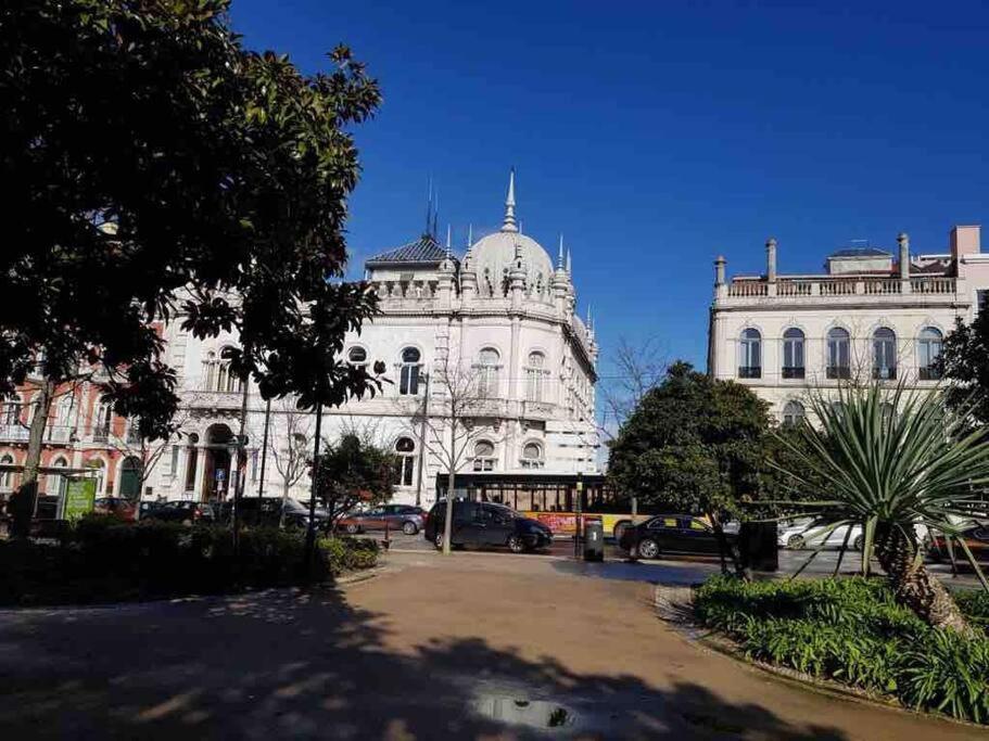 The White Suite Principe Real Lisboa Exteriör bild